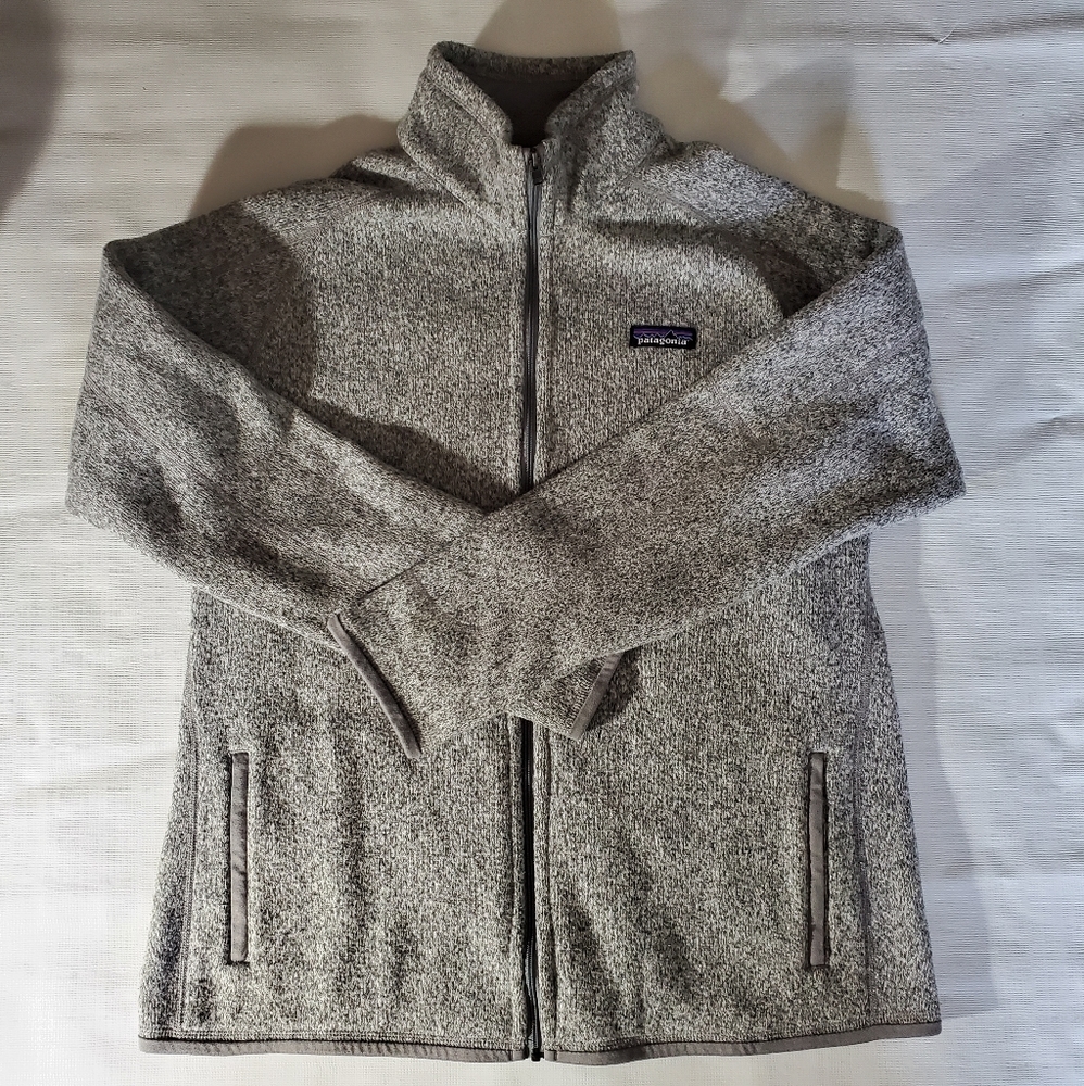 Grey Patagonia zip up fleece